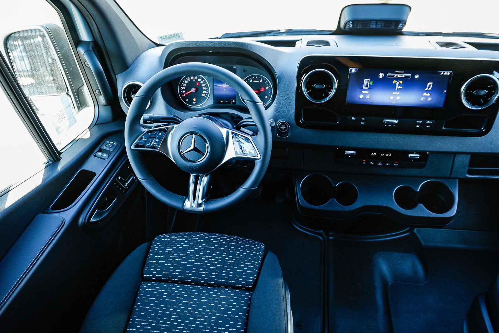 New 2026 Mercedes-Benz Sprinter 2500 image 13