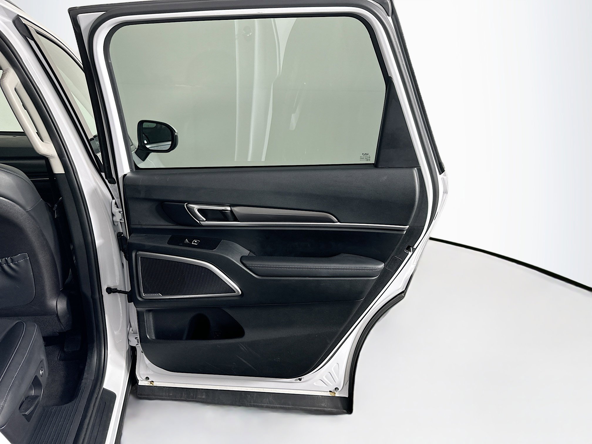 Used 2025 Kia Telluride S FWD image 33