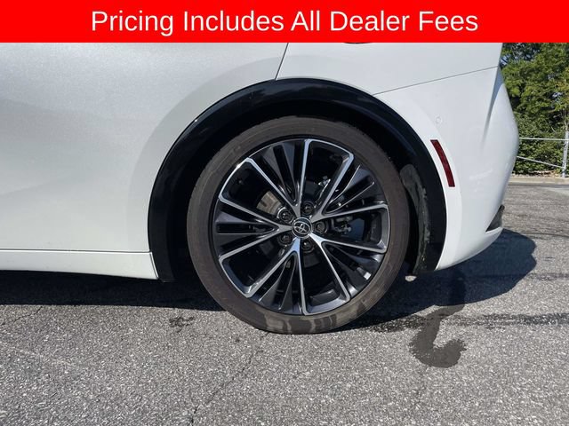 Used 2024 Toyota Prius Limited w/ Limited Premium Package AWD/4WD image 9
