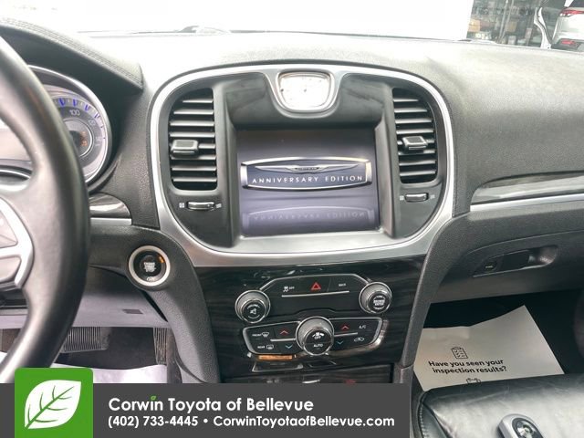 Used 2016 Chrysler 300 Limited image 17