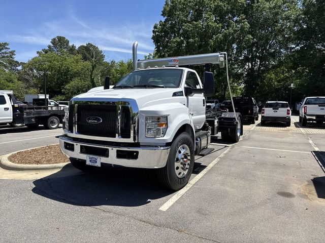 New 2026 Ford F750 2WD Regular Cab Super Duty image 4