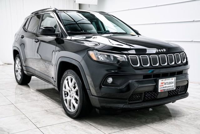Used 2022 Jeep Compass Latitude w/ Sun and Sound Group image 4