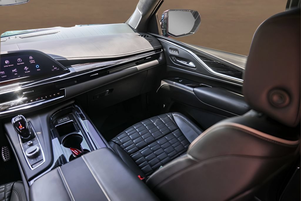 Certified 2023 Cadillac Escalade V AWD/4WD image 30