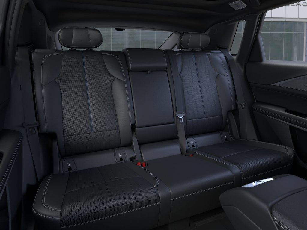 New 2027 Cadillac Lyriq Signature Luxury w/ LPO, Floor Liner Package AWD/4WD image 17