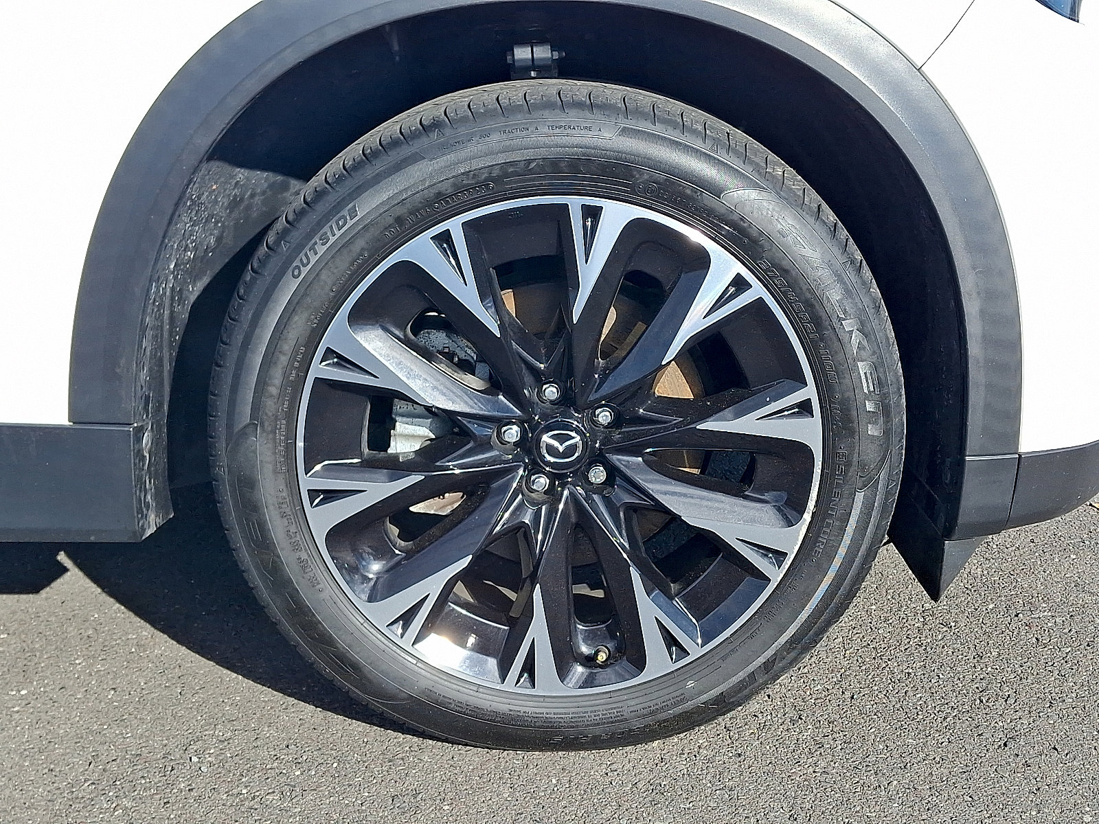 Certified 2024 MAZDA CX-90 Plug-In Hybrid w/ Premium Pkg image 9