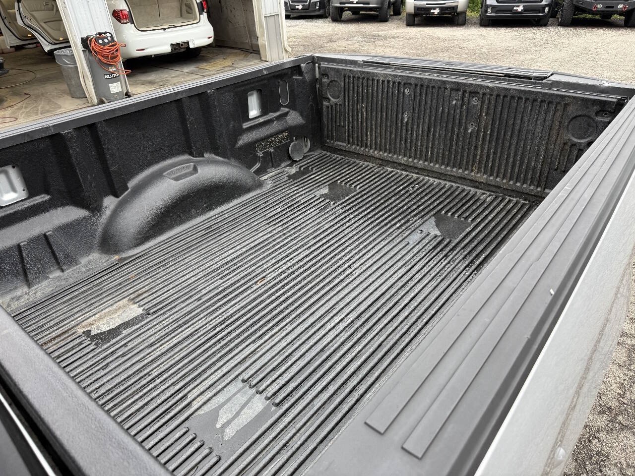 Used 2015 Ford F150 XLT AWD/4WD image 9