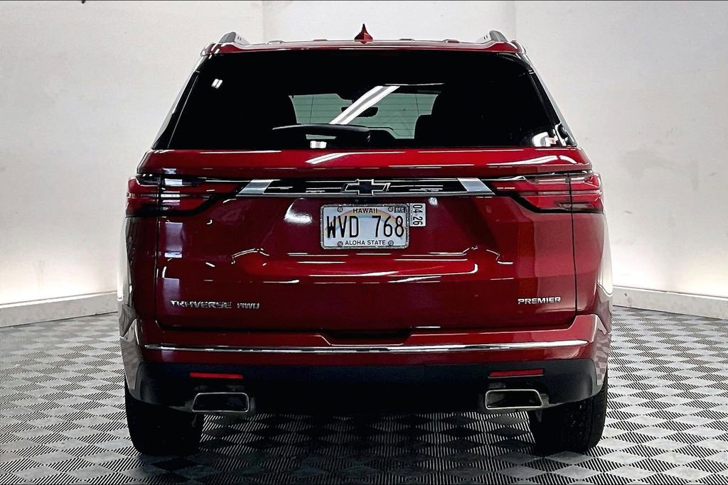 Used 2023 Chevrolet Traverse Premier AWD/4WD image 3