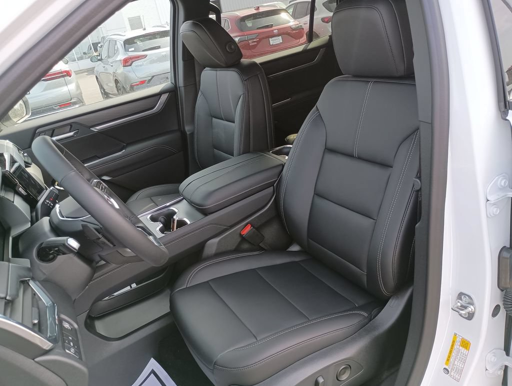 New 2026 GMC Acadia Elevation w/ Elevation Premium Package FWD image 17