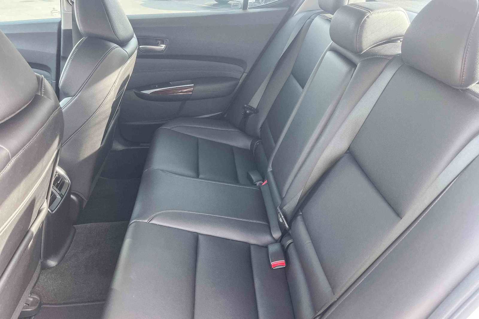 Used 2016 Acura TLX image 18