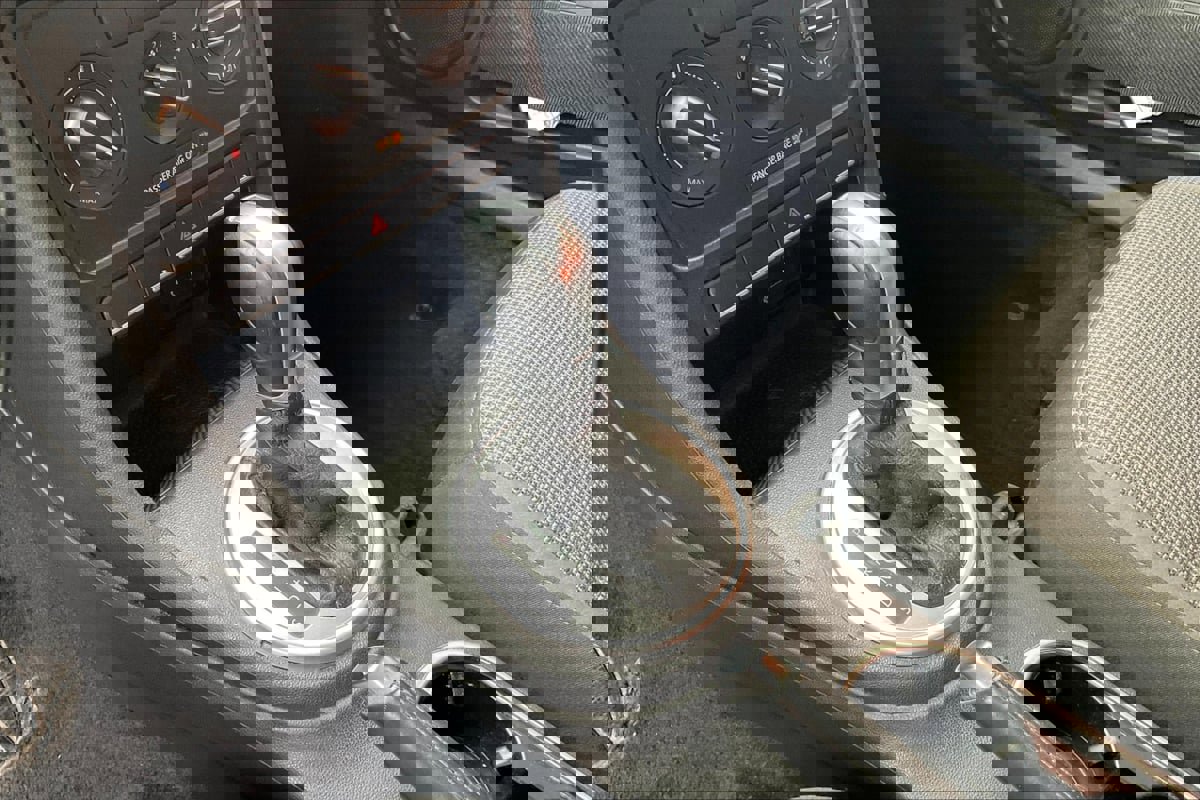 Used 2018 Volkswagen Beetle S image 13