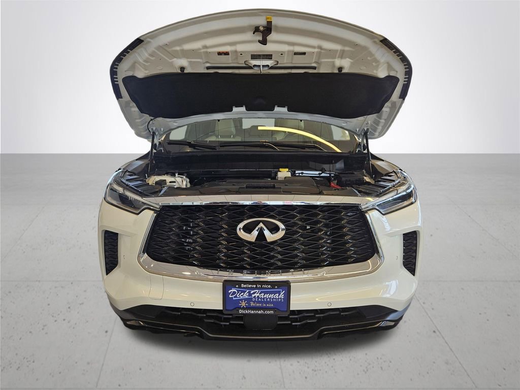 Used 2023 INFINITI QX60 Luxe w/ Cargo Package AWD/4WD image 4