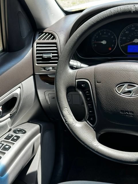 Used 2012 Hyundai Santa Fe GLS AWD/4WD image 25