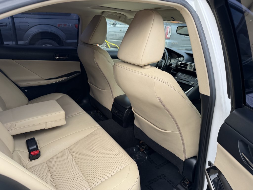Used 2016 Lexus IS 350 w/ Premium Package RWD image 24