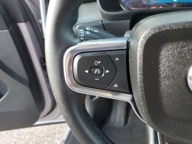Used 2026 Volvo XC40 B5 Plus AWD/4WD image 27