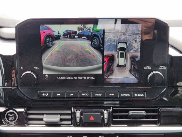 Used 2024 Nissan Pathfinder SL image 16