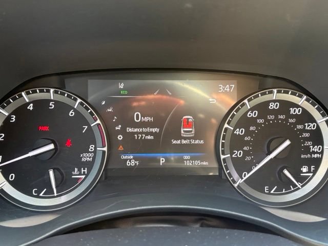 Used 2021 Toyota Highlander XLE AWD/4WD image 14