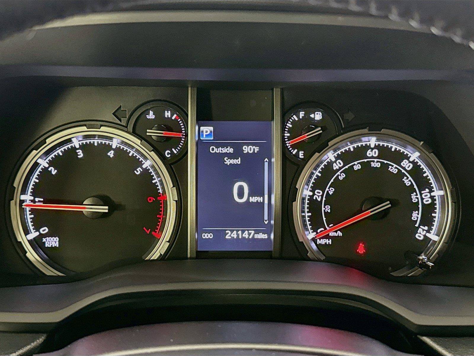 Certified 2024 Toyota 4Runner TRD Off-Road Premium w/ Moonroof Package AWD/4WD image 21