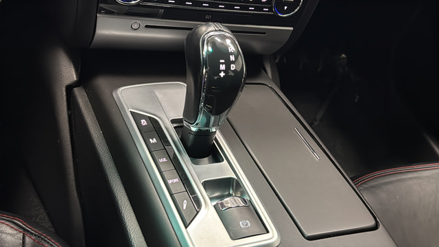 Used 2015 Maserati Quattroporte GTS RWD image 19