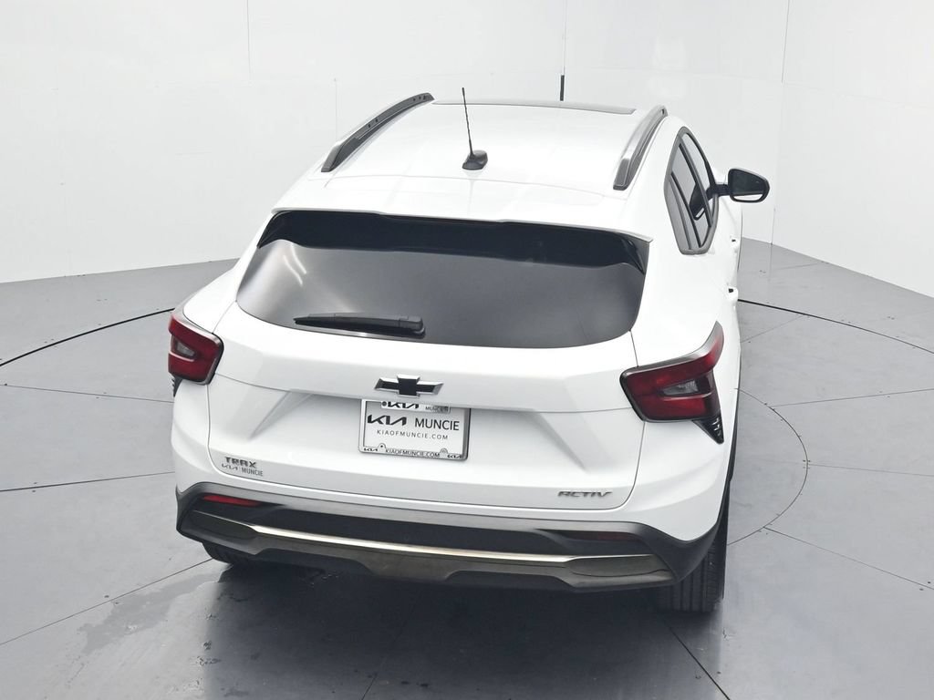 Used 2024 Chevrolet Trax ACTIV w/ Sunroof Package FWD image 49