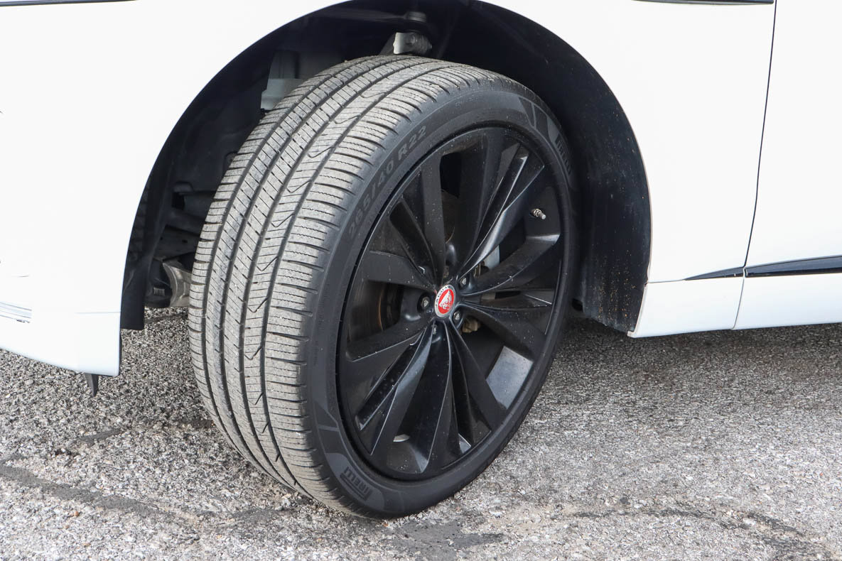 Used 2020 Jaguar F-PACE R-Sport AWD/4WD image 18