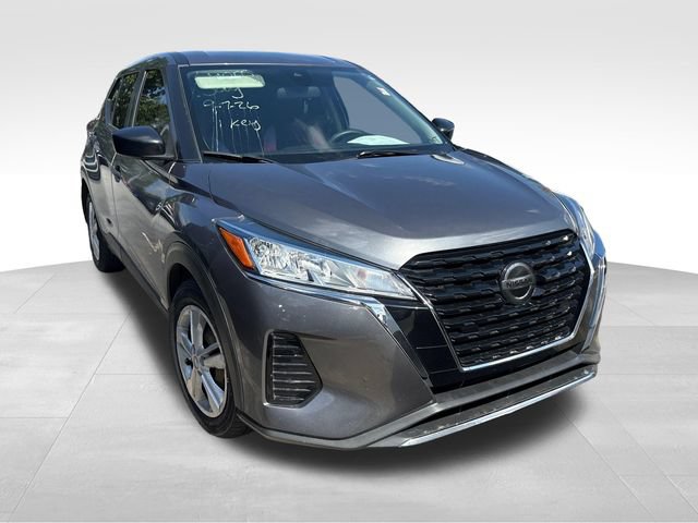 Used 2021 Nissan Kicks S FWD image 2
