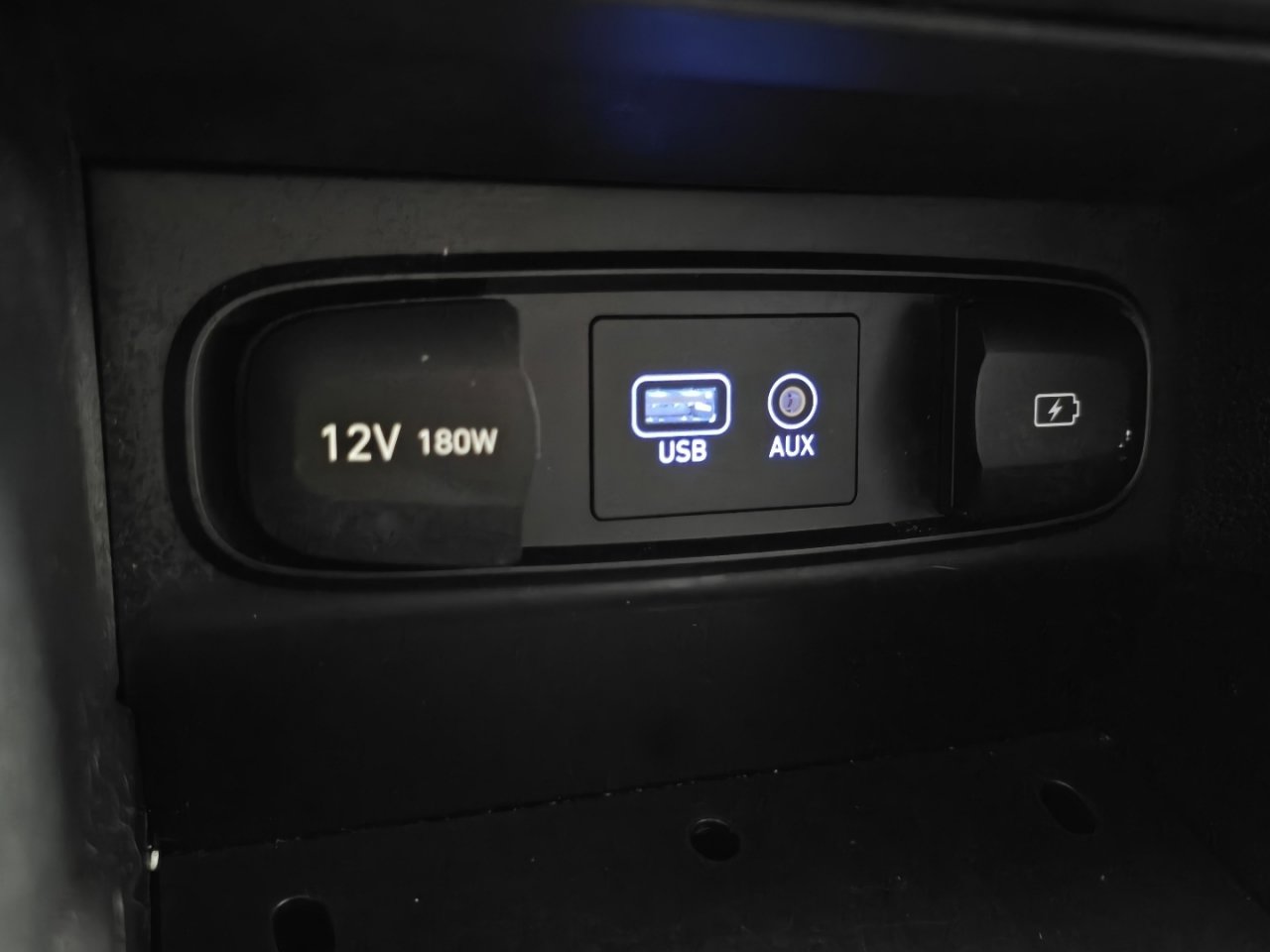 Used 2020 Hyundai Santa Fe SEL image 27