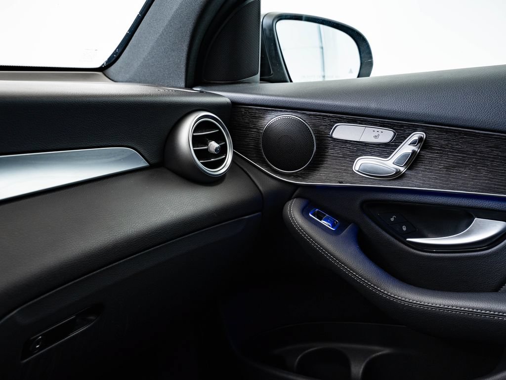 Certified 2022 Mercedes-Benz GLC 300 4MATIC image 40