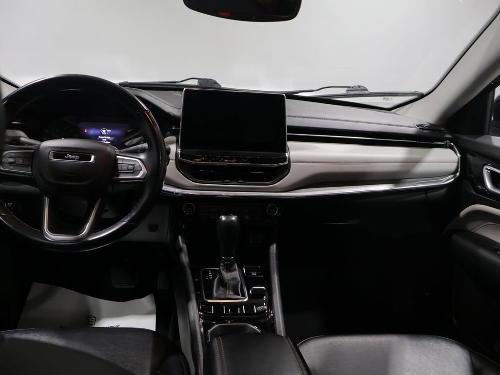 Certified 2022 Jeep Compass Limited w/ Sun and Sound Group image 17