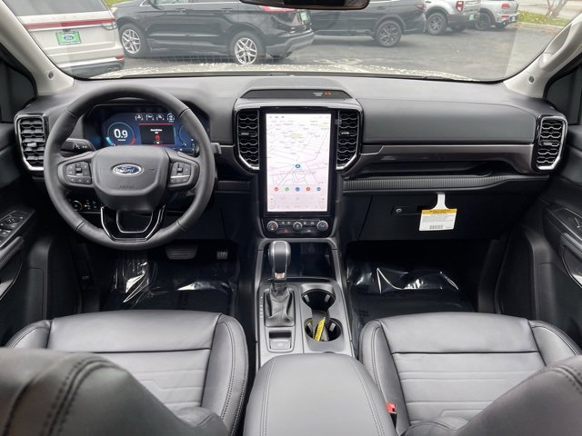 New 2025 Ford Ranger Lariat w/ Black Appearance Package image 8