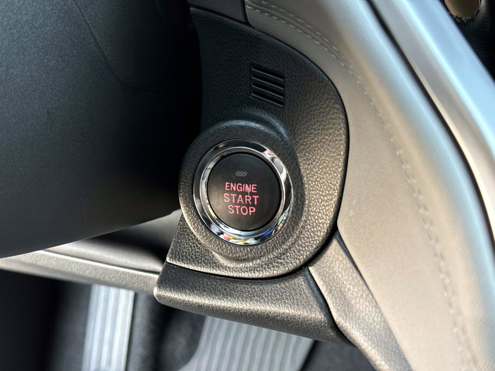 Certified 2025 Subaru Outback Limited w/ Popular Package #2 image 29