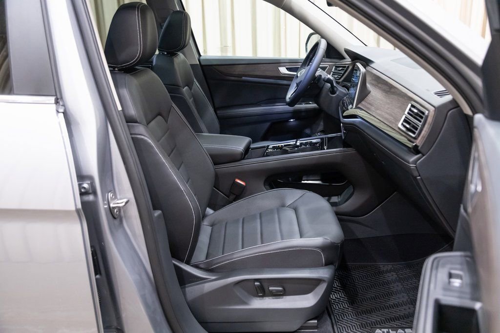 New 2026 Volkswagen Atlas SEL AWD/4WD image 11