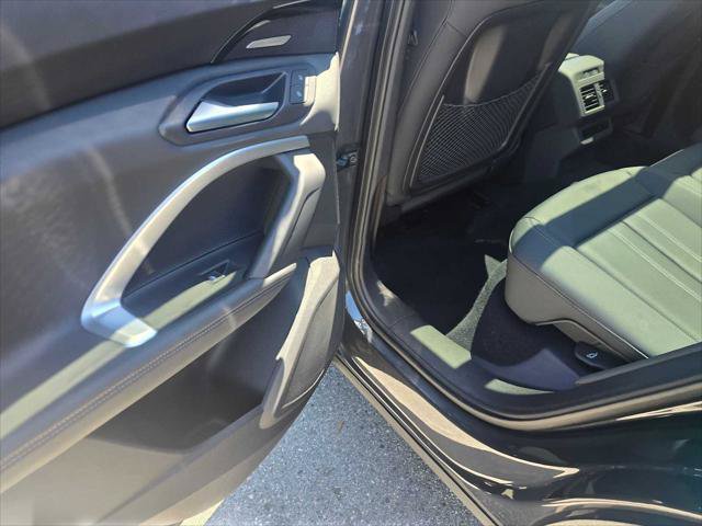 Used 2025 Audi Q5 Premium Plus w/ Premium Plus AWD/4WD image 17