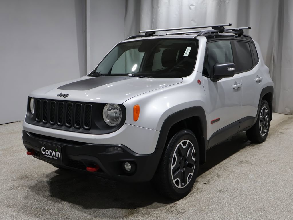 Used 2015 Jeep Renegade Trailhawk image 7