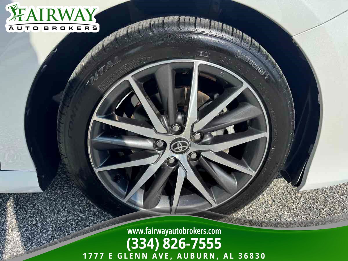 Used 2022 Toyota Camry XLE FWD image 33