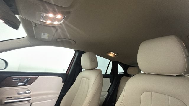 Used 2021 Mercedes-Benz GLA 250 4MATIC image 13