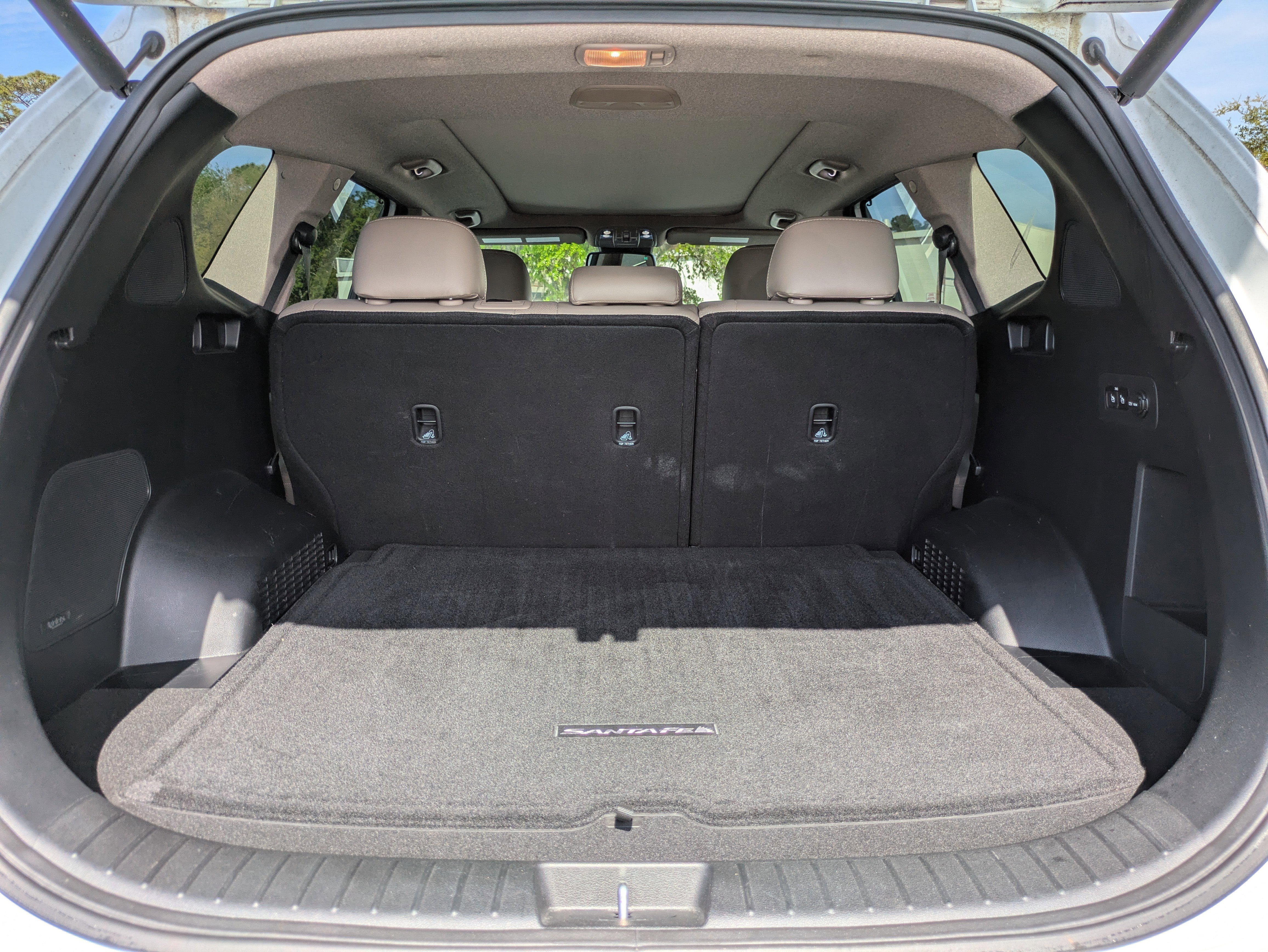 Used 2019 Hyundai Santa Fe Limited image 7