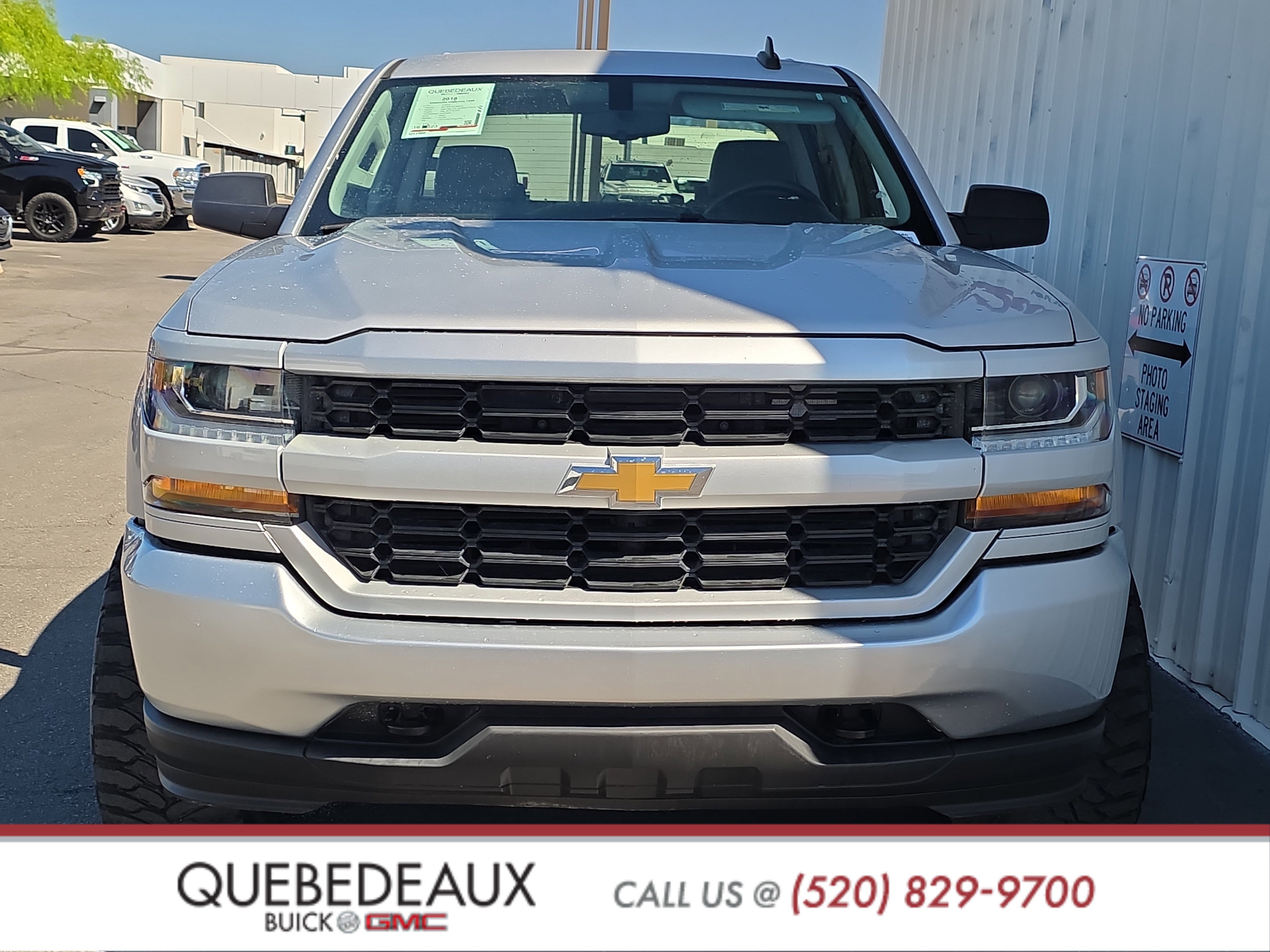 Used 2018 Chevrolet Silverado 1500 Custom w/ Custom Value Package RWD image 2