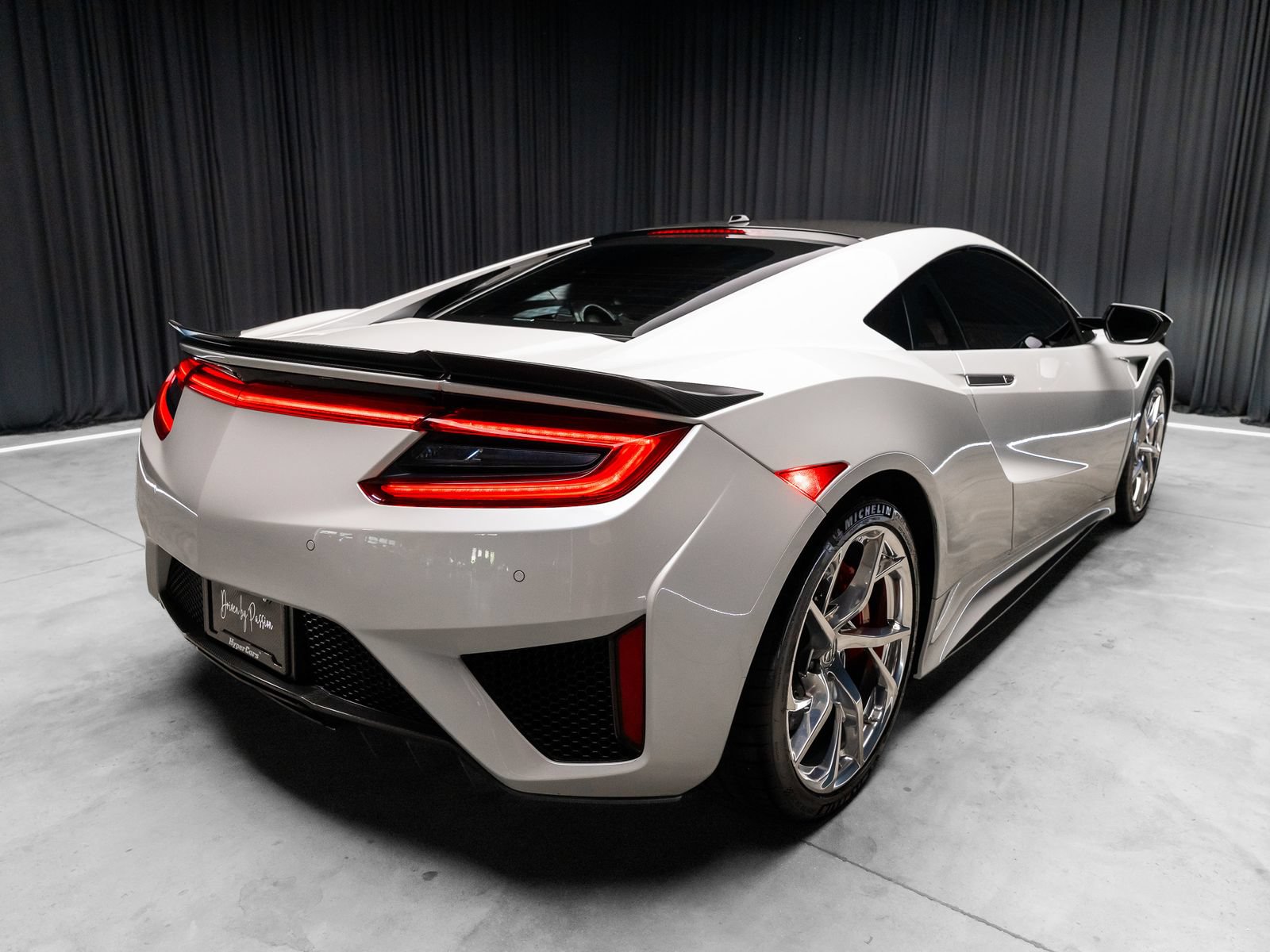 Used 2017 Acura NSX AWD/4WD image 17
