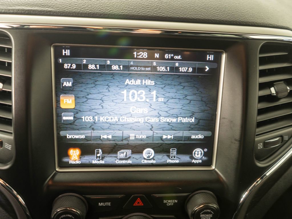 Used 2018 Jeep Grand Cherokee Altitude image 18