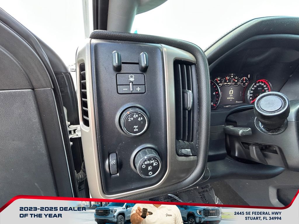 Used 2015 GMC Sierra 2500 Denali w/ Duramax Plus Package AWD/4WD image 25