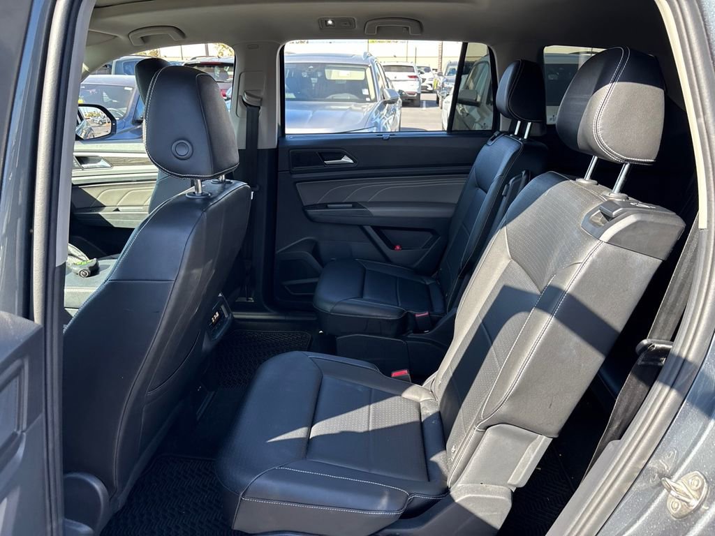 Used 2023 Volkswagen Atlas SE w/ Panoramic Sunroof Package image 13