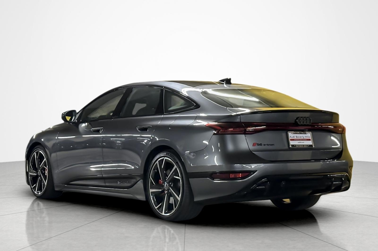 New 2027 Audi S6 e-tron Prestige AWD/4WD image 4