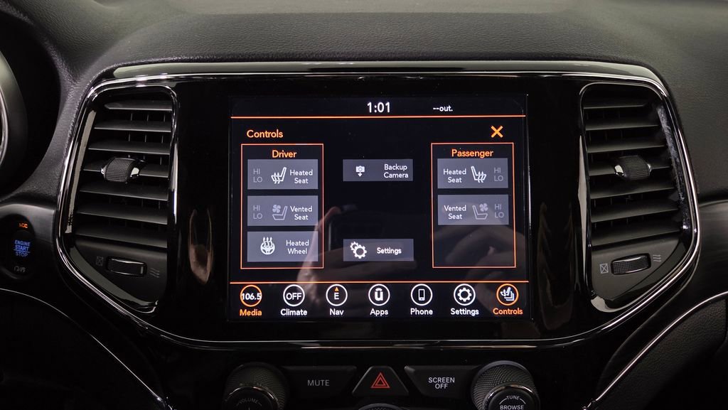 Used 2020 Jeep Grand Cherokee Limited w/ Luxury Group II AWD/4WD image 26