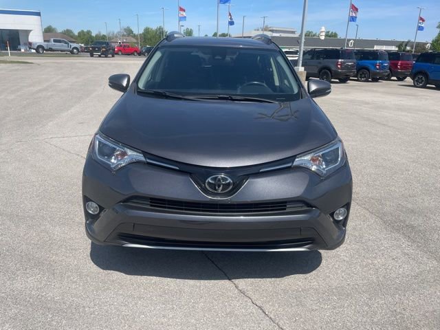 Used 2018 Toyota RAV4 XLE AWD/4WD image 3