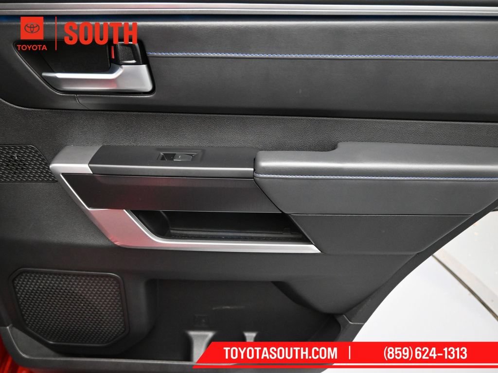 Used 2023 Toyota Sequoia Platinum AWD/4WD image 28