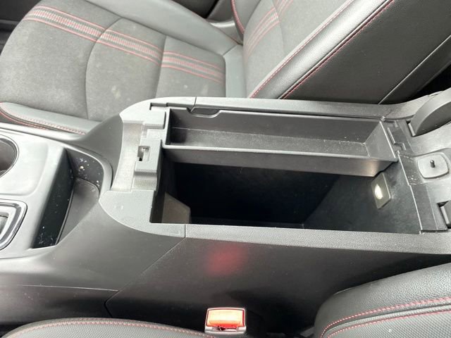 Certified 2022 Chevrolet Equinox RS w/ LPO, Floor Liner Package image 13