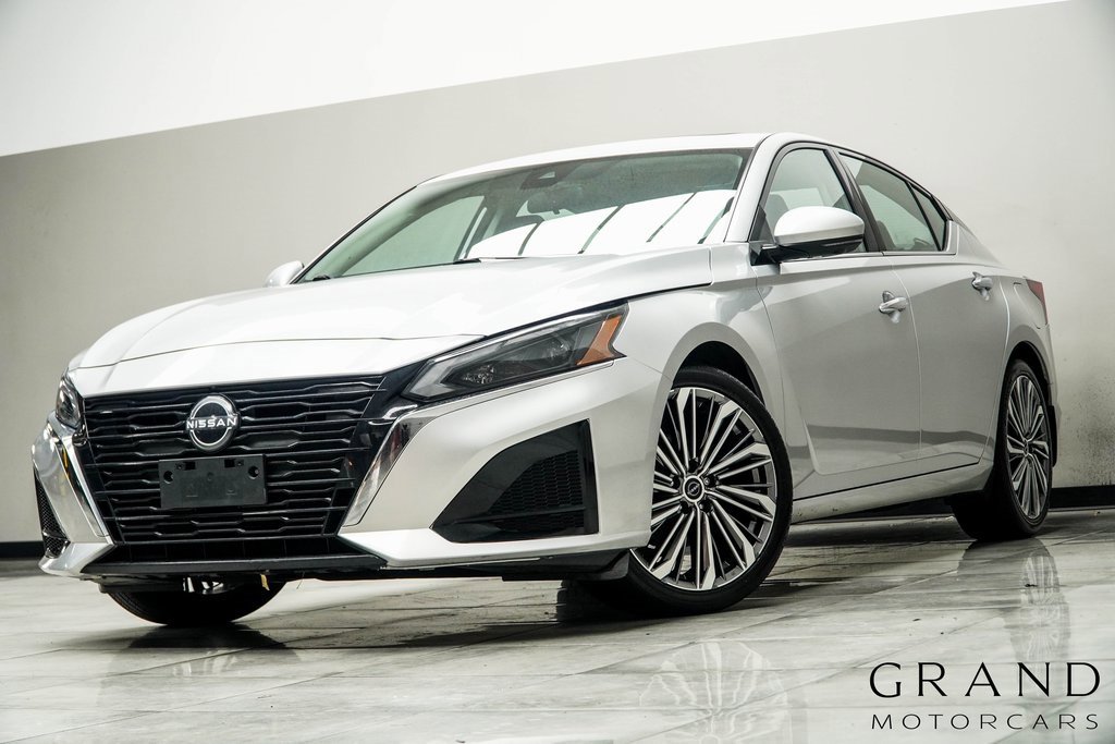 Used 2024 Nissan Altima 2.5 SL