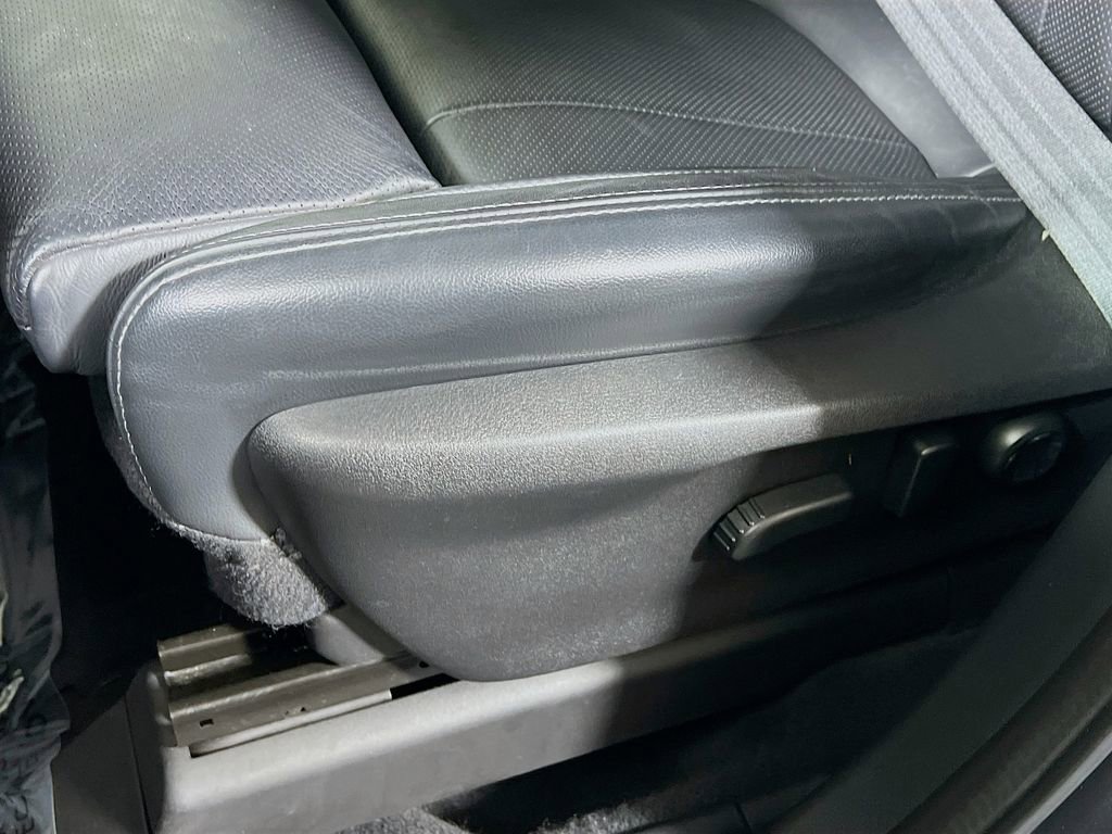 Used 2023 Subaru Ascent Touring image 18