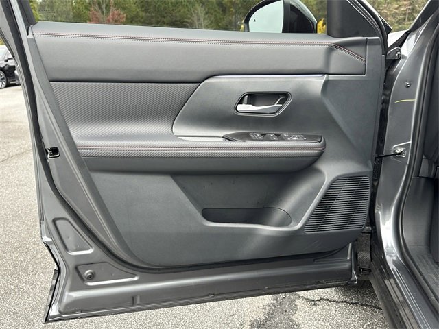 New 2026 Nissan Kicks SR w/ SR Premium Package image 11