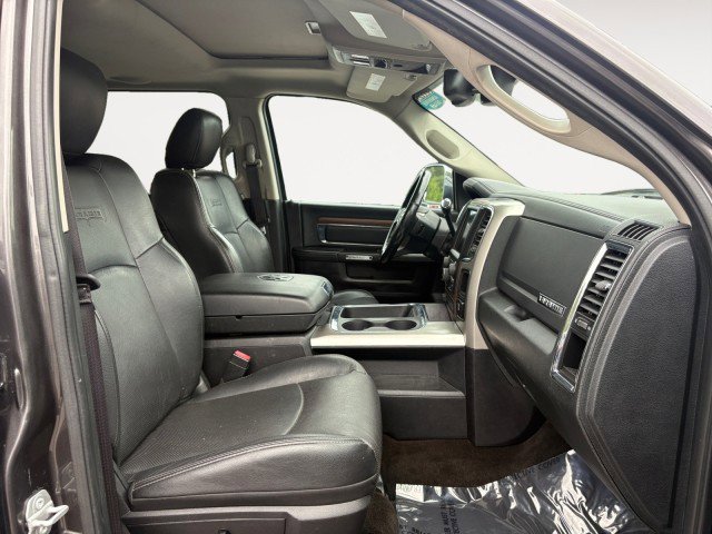 Used 2016 RAM 3500 Laramie AWD/4WD image 6